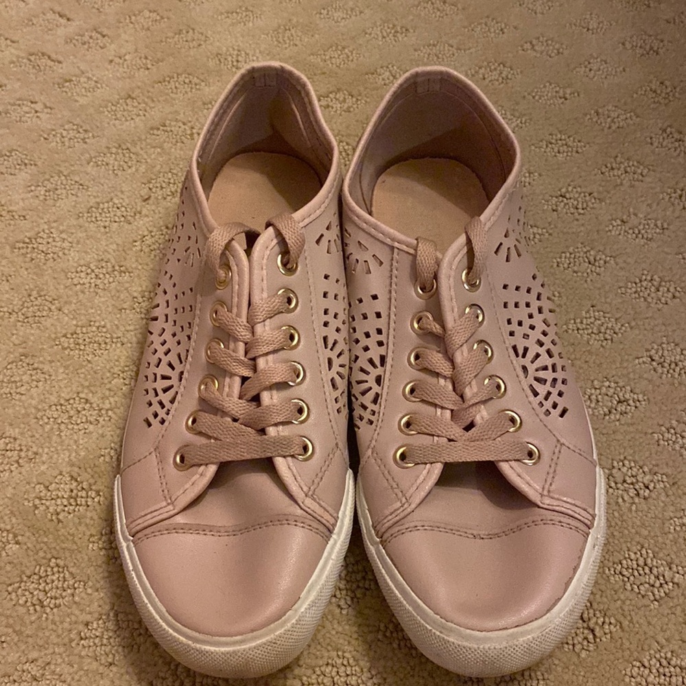 Restricted pink tennis shoes/sneakers
